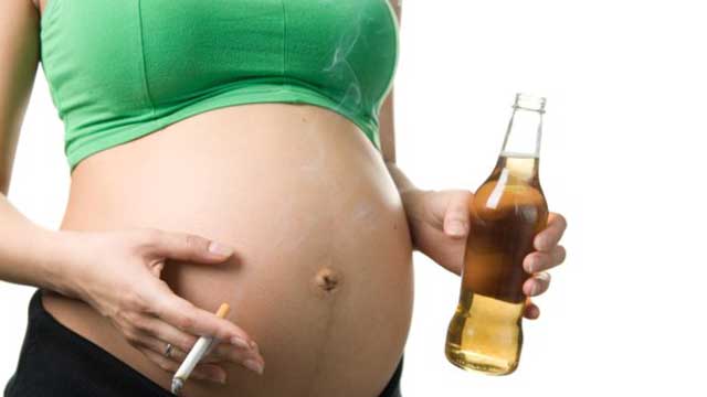 Hasil gambar untuk ibu hamil minum alkohol