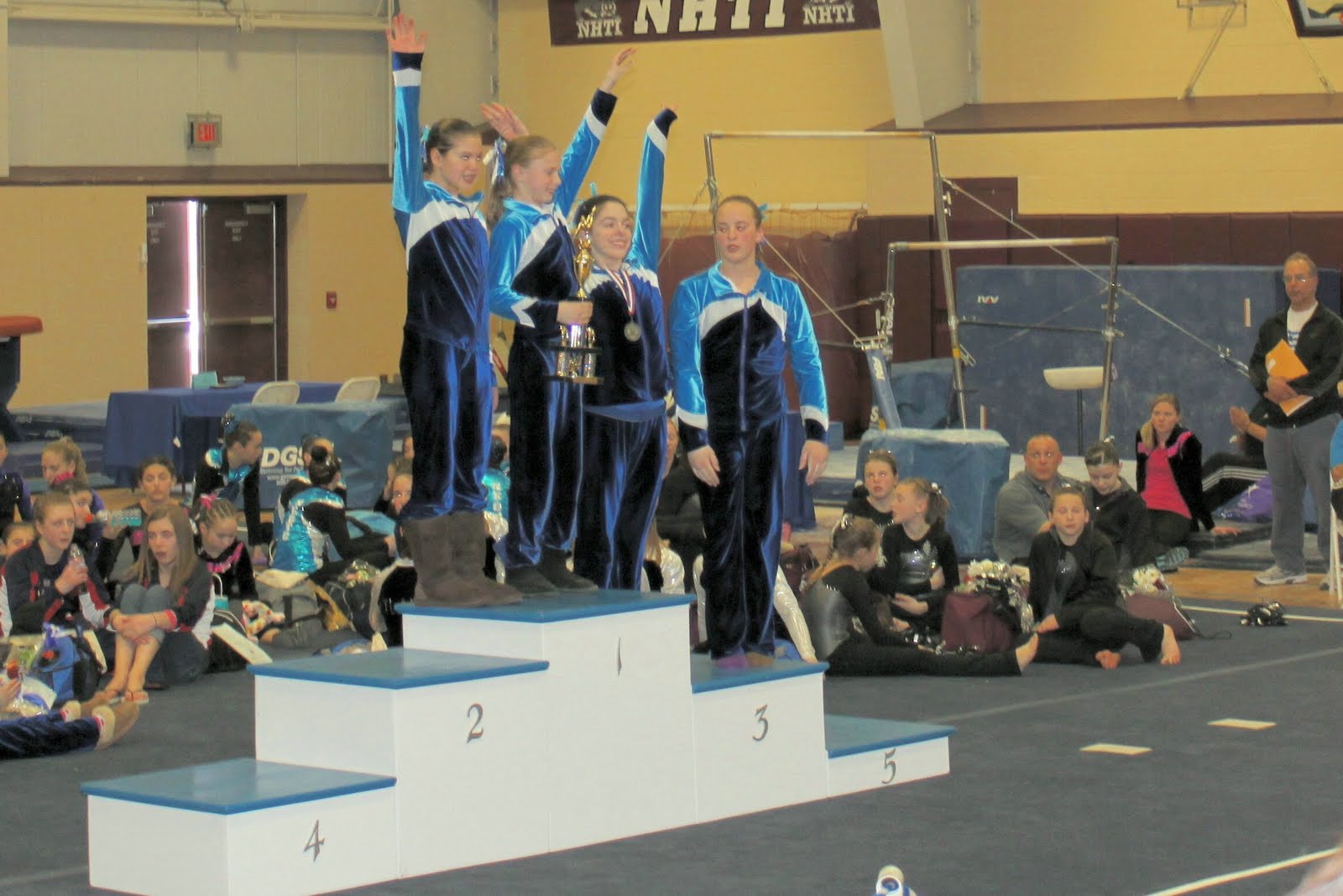 Otw Gymnasts Level 4 8 State Meet April 2011