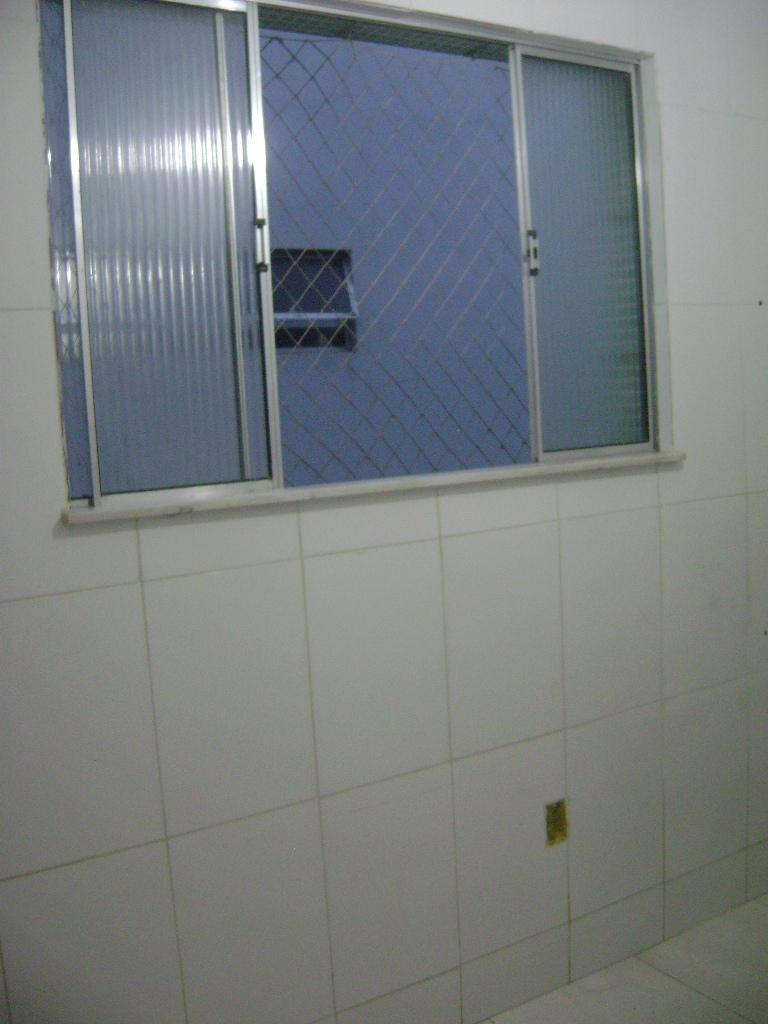 QUARTO SERVI u00c7O OU 3o QUARTO C WC armario planejado Vendo Apartamento Costa Azul 2 4 suite Armario Rack ~ QUARTO SERVI u00c7O OU 3o QUARTO C WC armario planejado Vendo Apartamento Costa Azul 2 4 suite