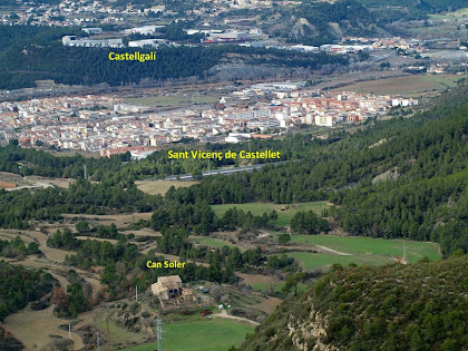 La Vall de Can Soler amb Sant Vicenç i Castellgalí al seu darrere La Vall de Can Soler amb Sant Vicenç i Castellgalí al seu darrere