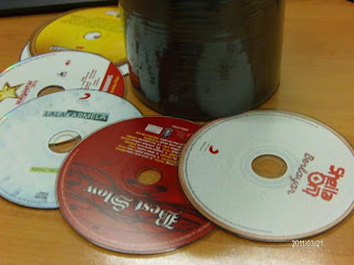 CD bekas