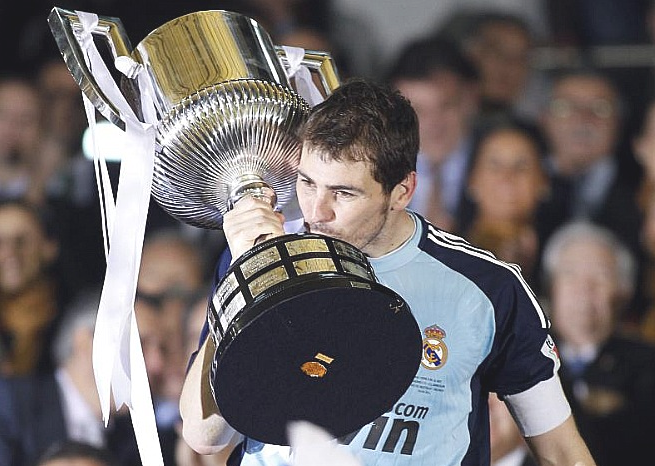 real madrid 2011 champions copa del rey. the Copa del Rey trophy.