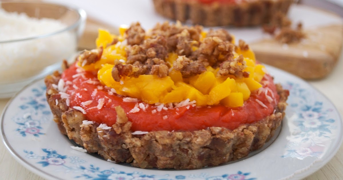 real raw kitchen RECIPE tropical fruit pie
