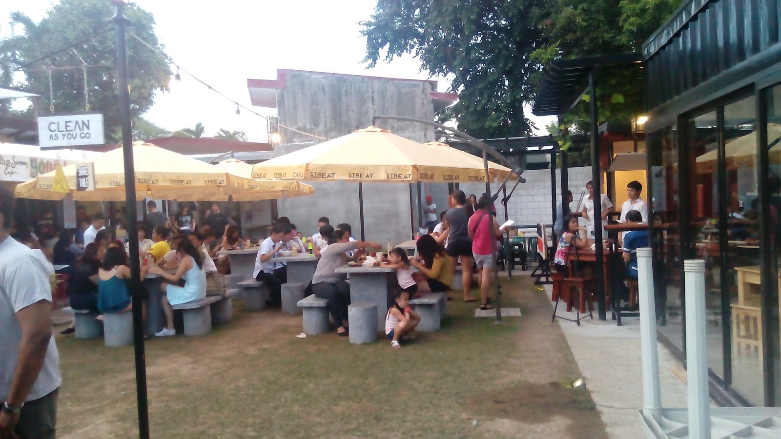 Food Review StrEat at Maginhawa Food Park and Bricks and Copper (March