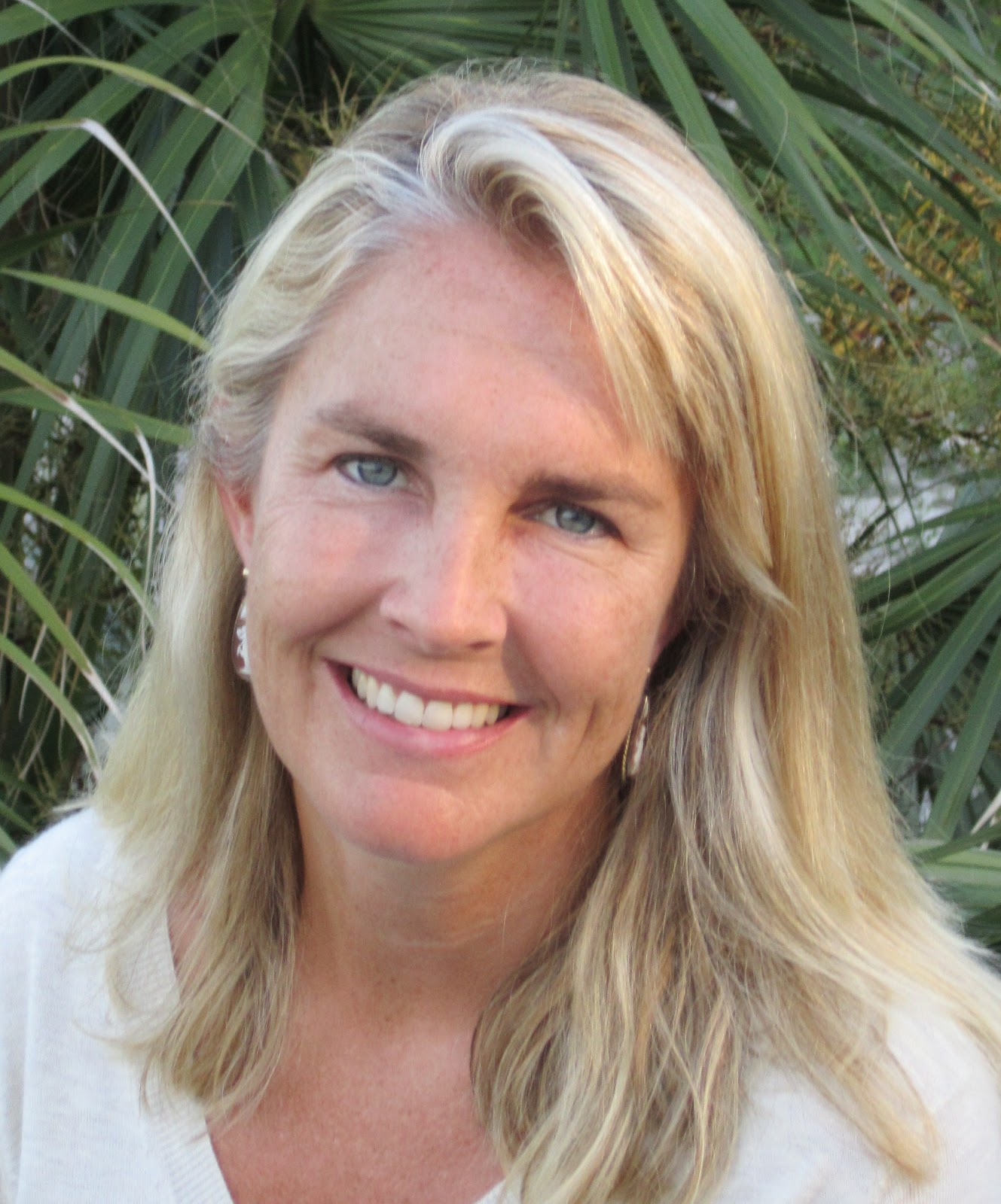 New Voice Krista Russell on Chasing the Nightbird Cynthia Leitich Smith