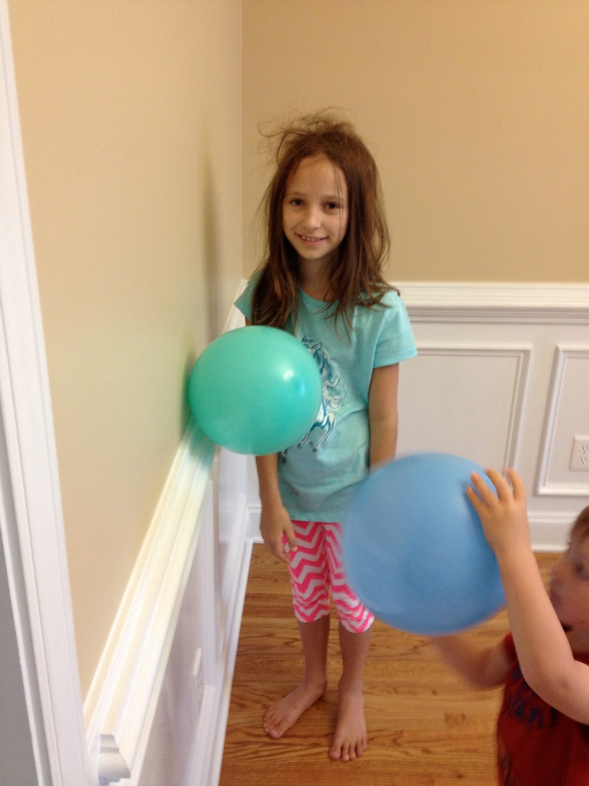 Eva Academy Bad Hair Day a.k.a. Static Electricity