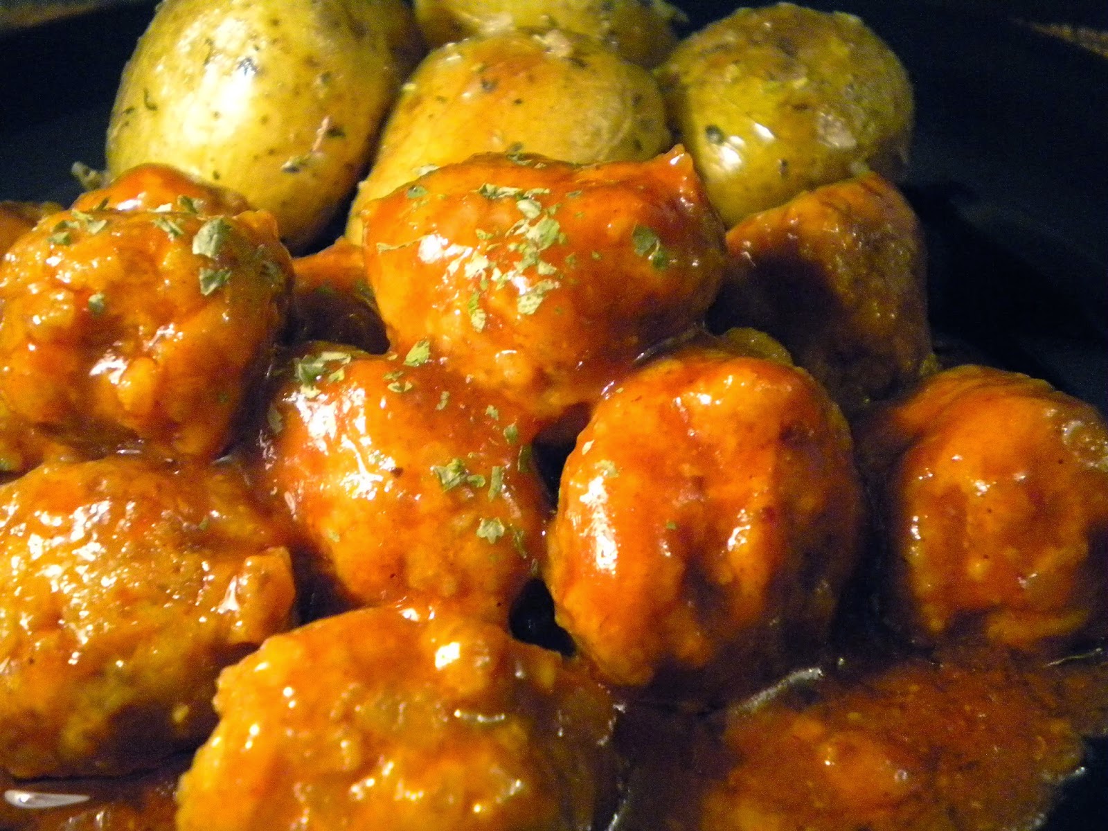 Cookingaround Mini Meatballs In Spicy Tomato Sauce