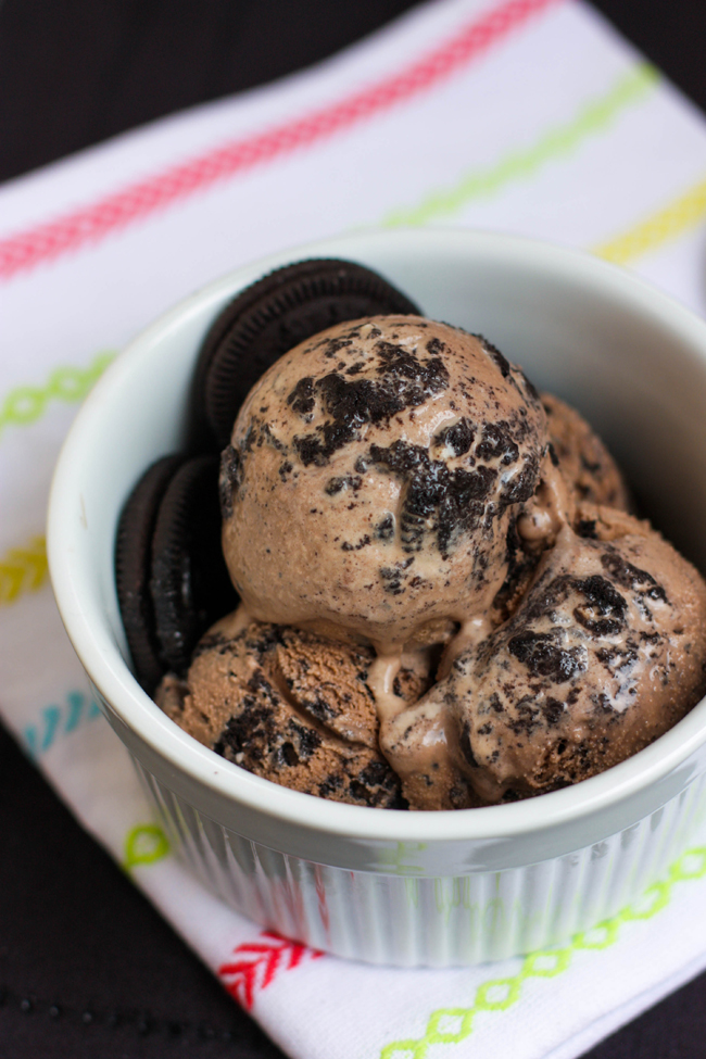 Amanda k. by the Bay Ice Cream Sunday Nutella & Cookie Ice Cream