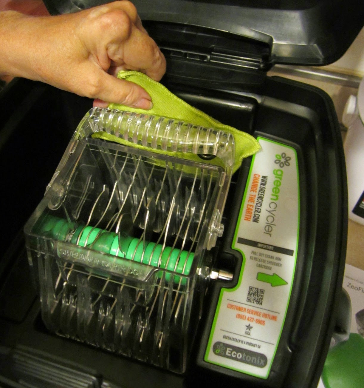Green Cycler : Food Scrap Shredder & Recycling Appliance 