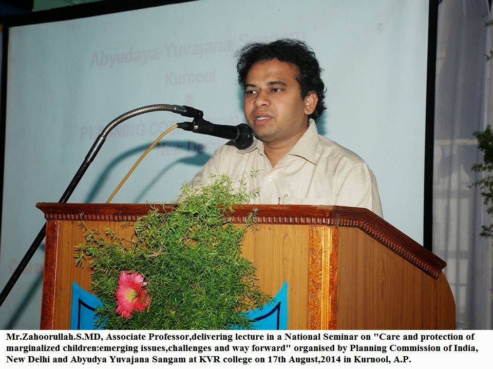 Zahoorullah.S.MD, Associate Professor & Scientist delivering a lecture