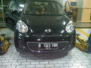 Pengiriman Nissan March B 1323 TOM Jakarta ke Sampit