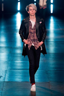 Saint Laurent Spring Summer 2016 Saint Laurent Spring Summer 2016