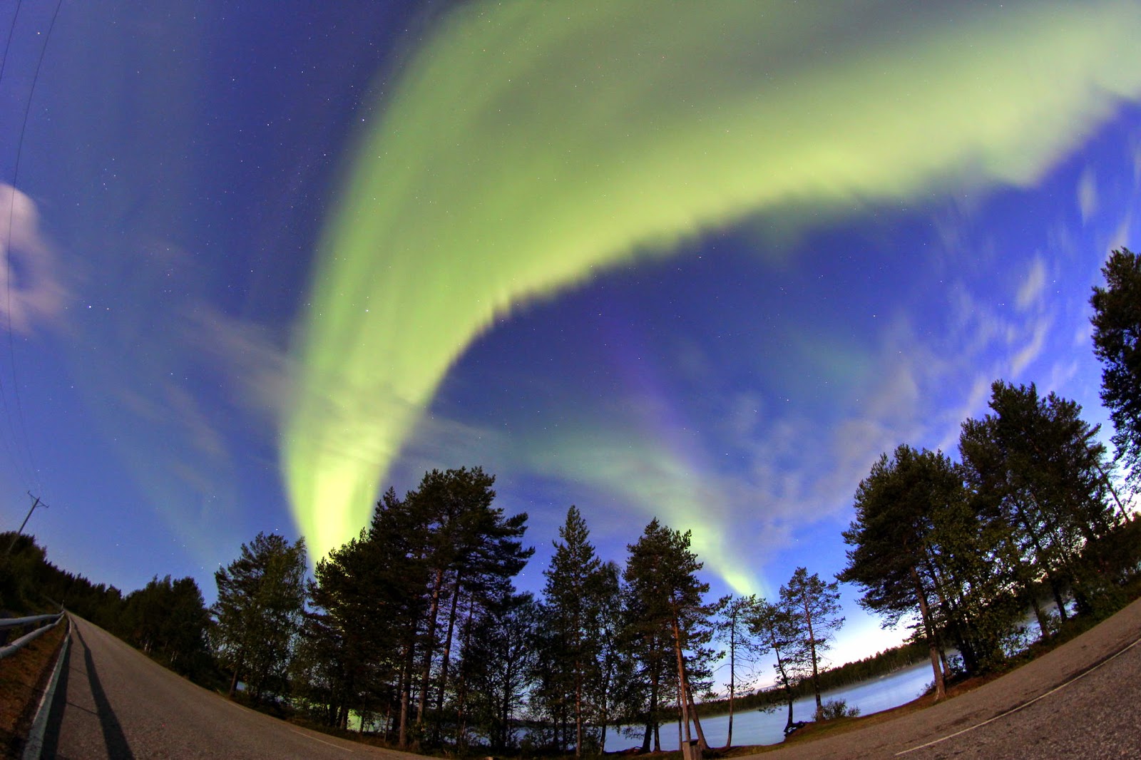 Bienvenidos al nuevo foro de apoyo a Noe #271 / 30.06.15 ~ 03.07.15 - Página 38 Aurora+Boreal+captada+en+Rovaniemi+...