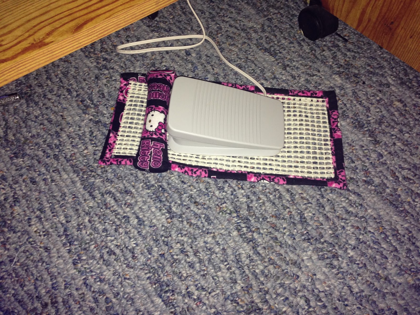 Soulaje Crafts NonSlip Sewing Machine foot pedal pad