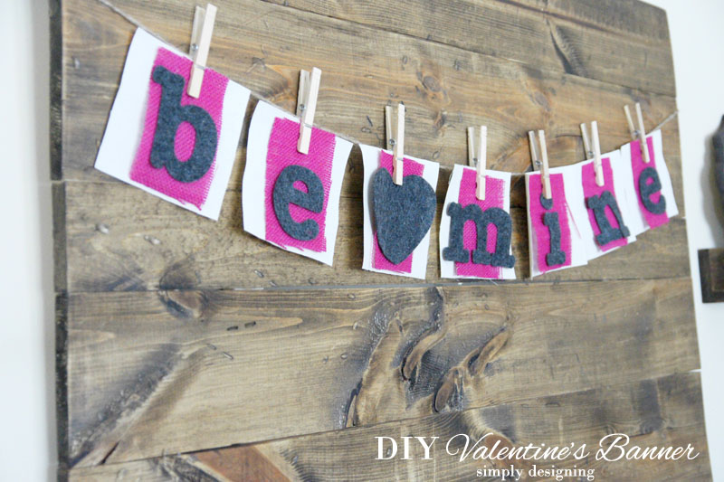 Be Mine Valentine's Day Banner | #banner #diy #crafts #valentinesday #burlap