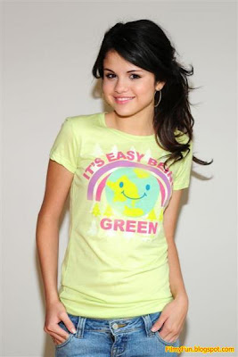 Click on the Image for Larger View selena_gomez_young_hot_girl_FilmyFun.blogspot.com