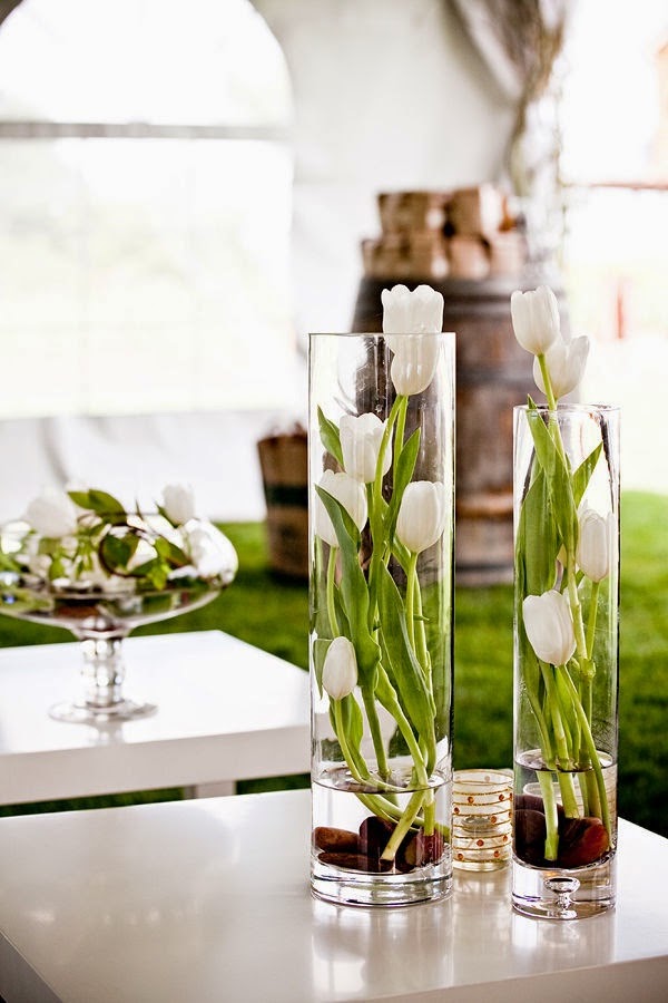I am a Woman in Love Make Your Wedding Fabulous with Tulips for the Tables