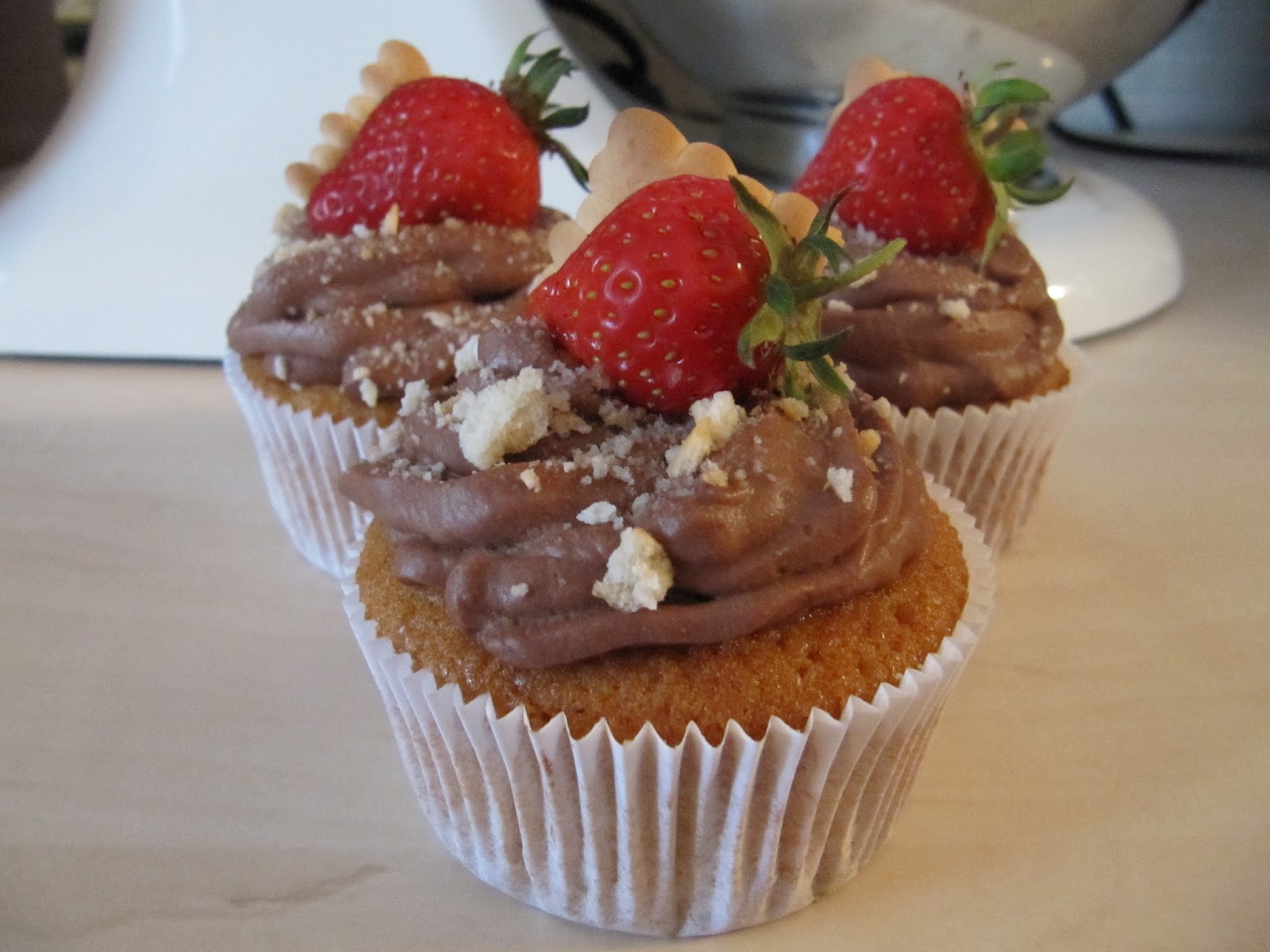 Vypečená Lidl Food Challenge Vanilkové cupcakes s jahodovým a