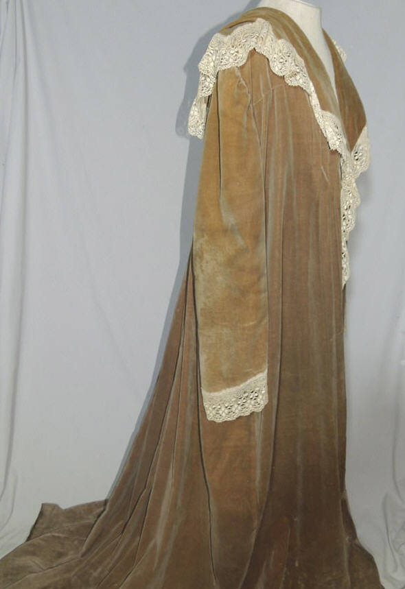 All The Pretty Dresses Edwardian Dressing Robe