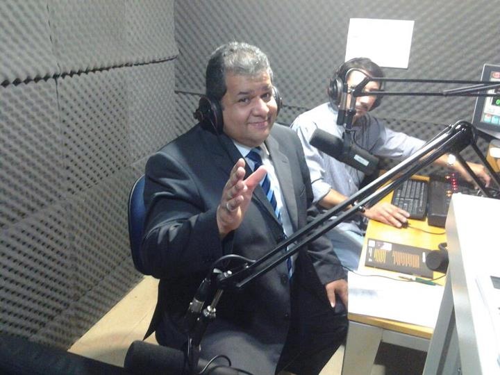 PROGRAMA CURAS E MILAGRES - NOSSA RADIO 106.9 - SABADO AS  08:00