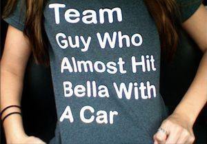 [Bild: Team+guy+who+almost+hit+bella+with+a+car.jpg]