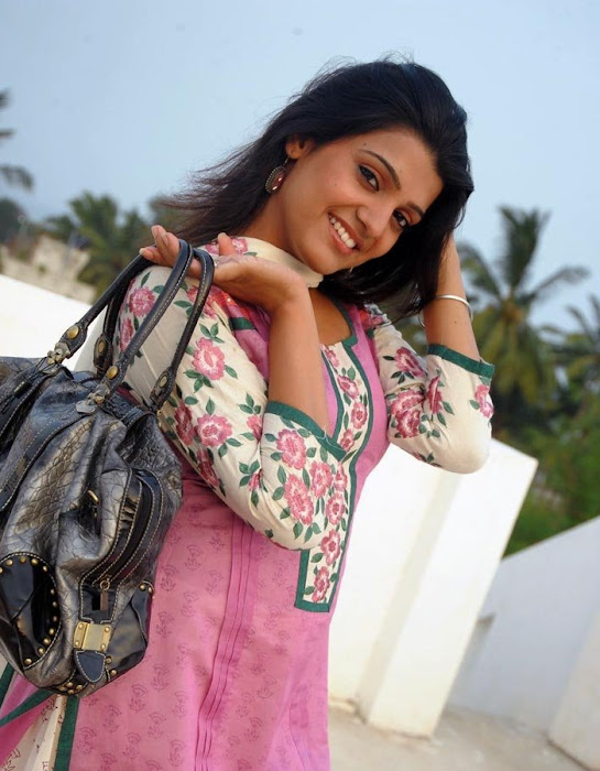 tashu kaushik cute stills