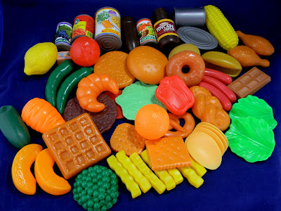 Plastic+play+food+toy+1.JPG
