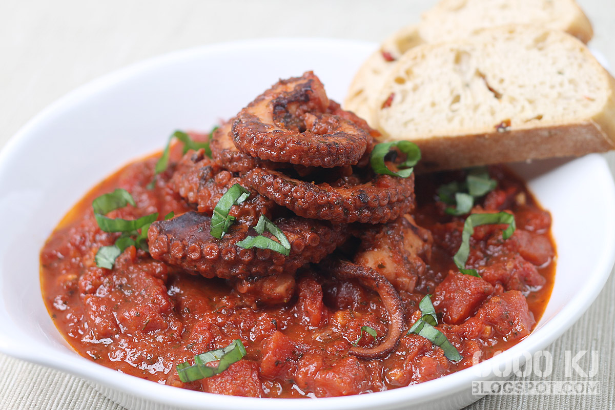 6000 Dušená chapadla z chobotnice