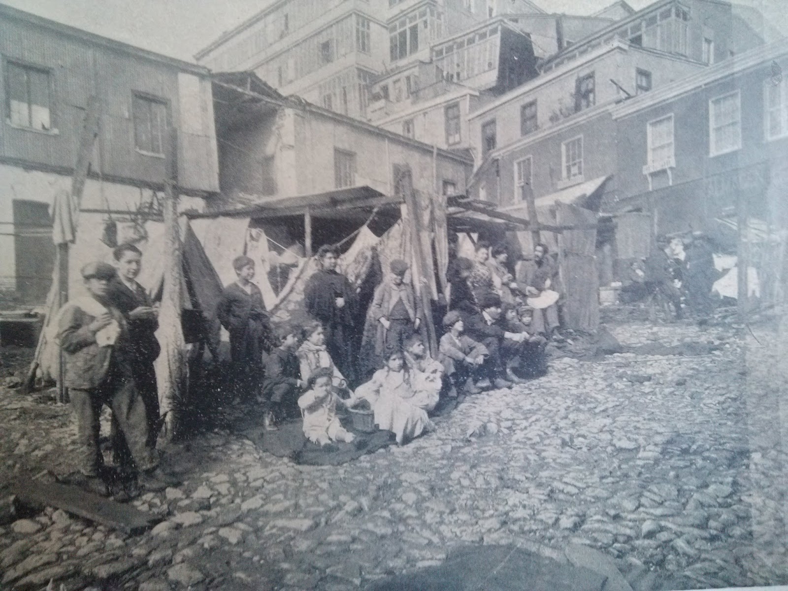 PUCV, TEMAS Y TRABAJOS Fotografías Terremoto 1906