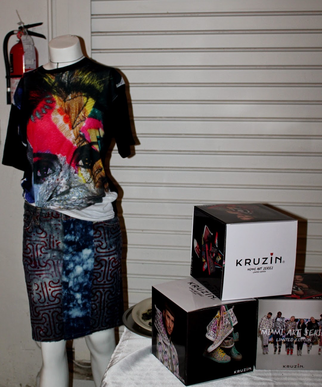  Alessandra Gold Concept Store Welcomes Lisu Vega’s Collection with a Fashionable Fête
