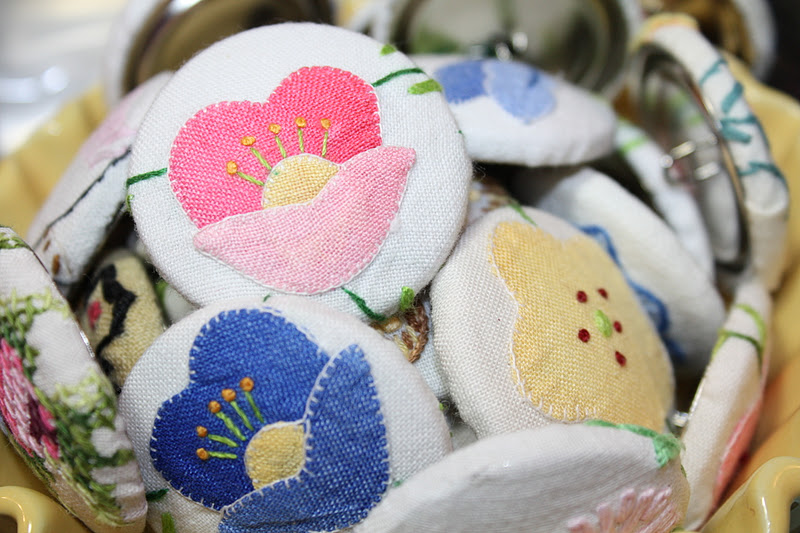 Isa Creative Musings Vintage Linens Upcycled by creating buttons