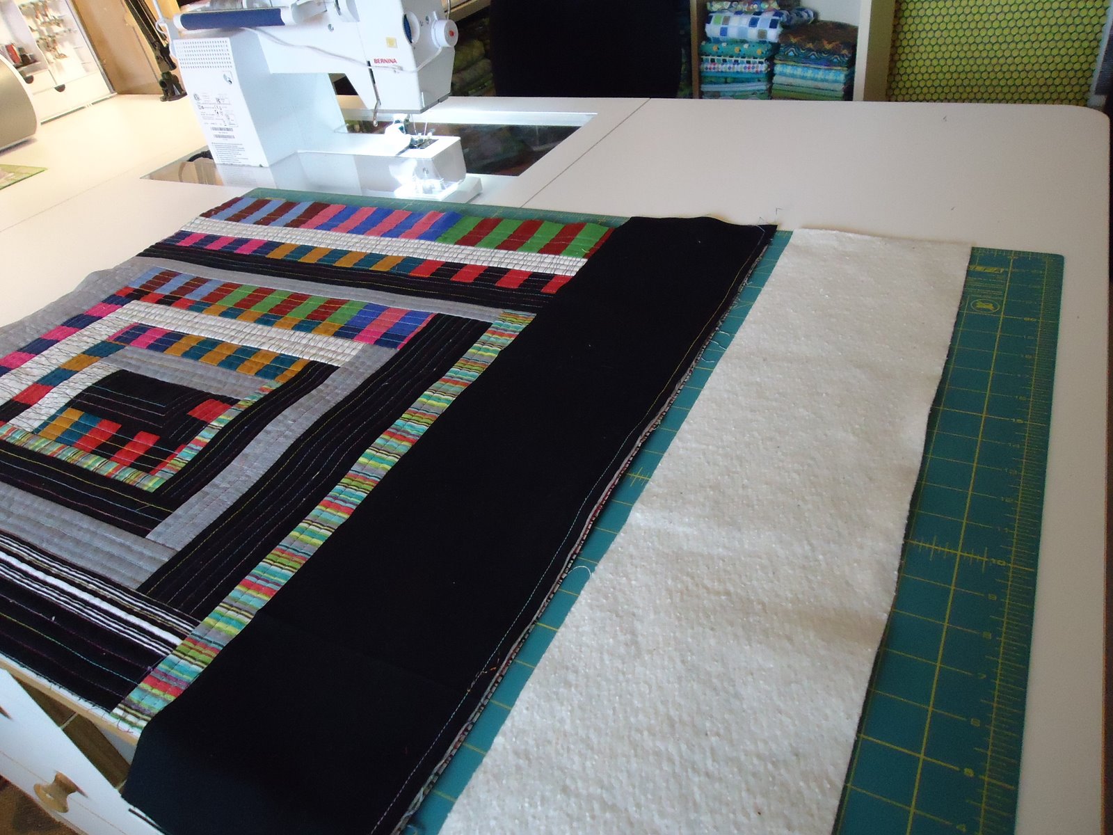 The Quilting Edge Tutorial/QAYG 6/ Adding Borders