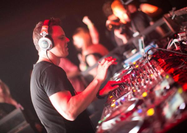 Blle Im Arsch - Handy Pornos - NurXXXmobi