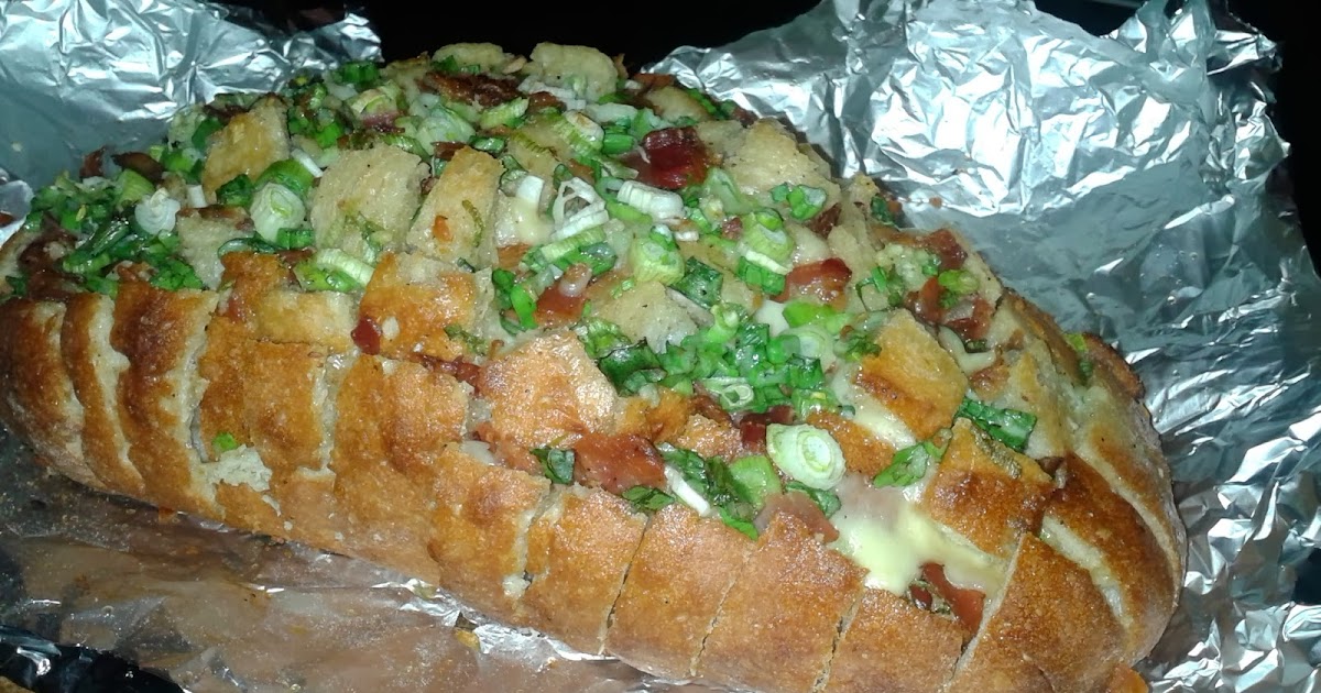 Pour le plaisir de manger: Pain farci à l'ail, bacon et Pour le plaisir de manger: Pain farci à l'ail, bacon et