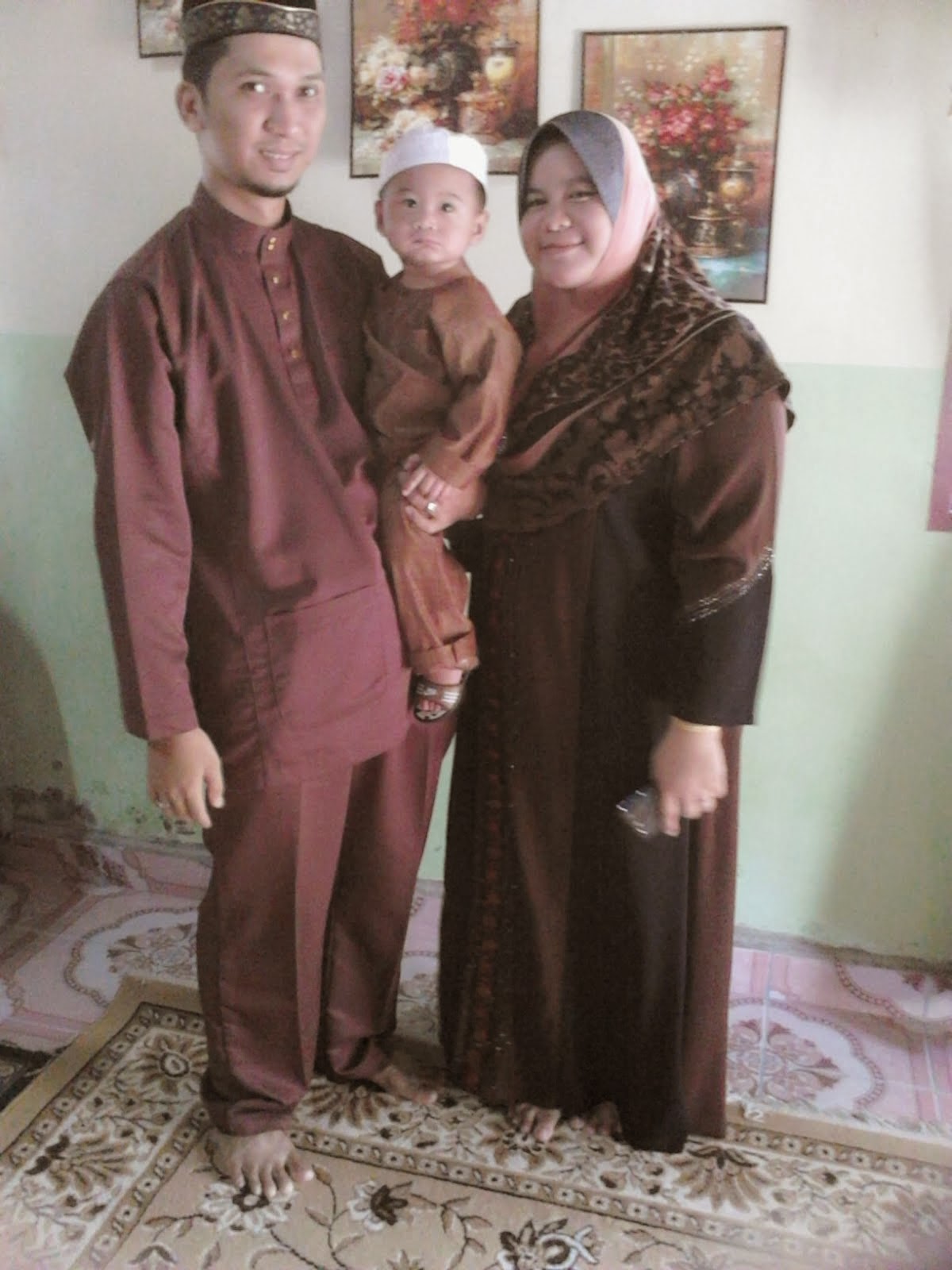 Kak E-La's FaMiLy