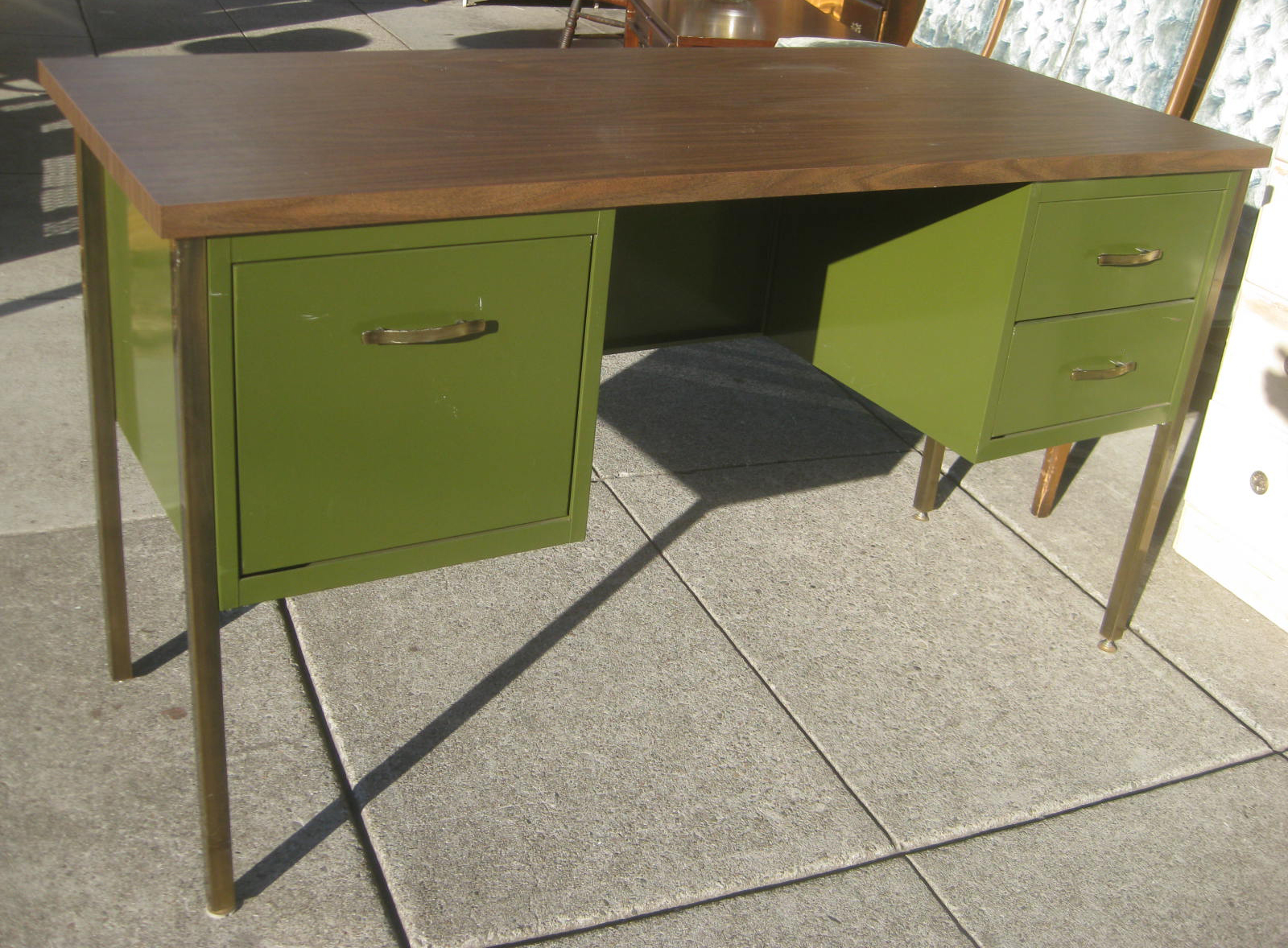 UHURU FURNITURE & COLLECTIBLES SOLD Retro 1960s Student Desk 40