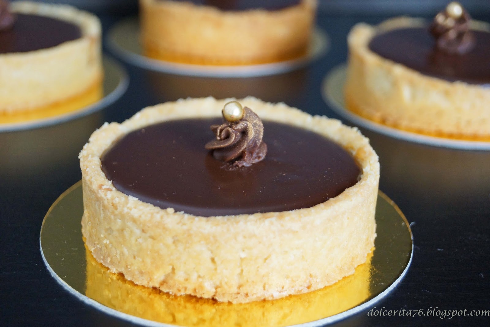 Dolce Rita Pink pepper caramel and chocolate ganache mini tarts, a