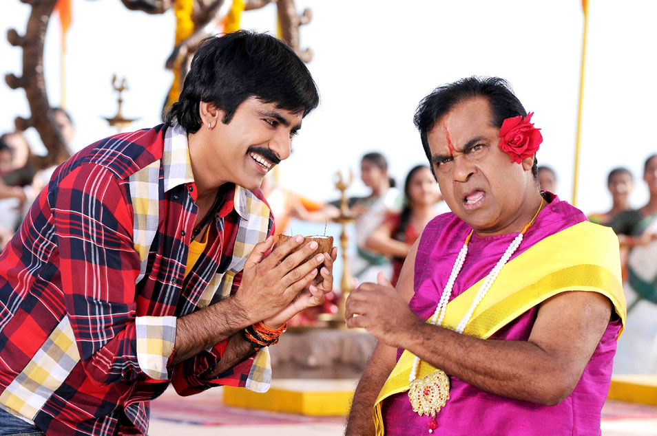 Actress Gallery: Daruvu Movie Stills