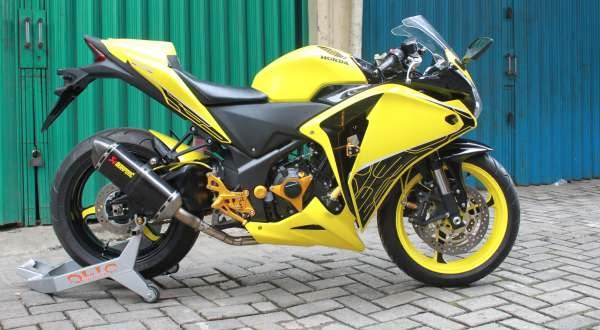 Modifikasi Motor Terbaru: Modifikasi Honda CBR Trend 2010-2011