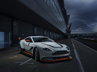 Aston-Martin-GT3-1.jpg