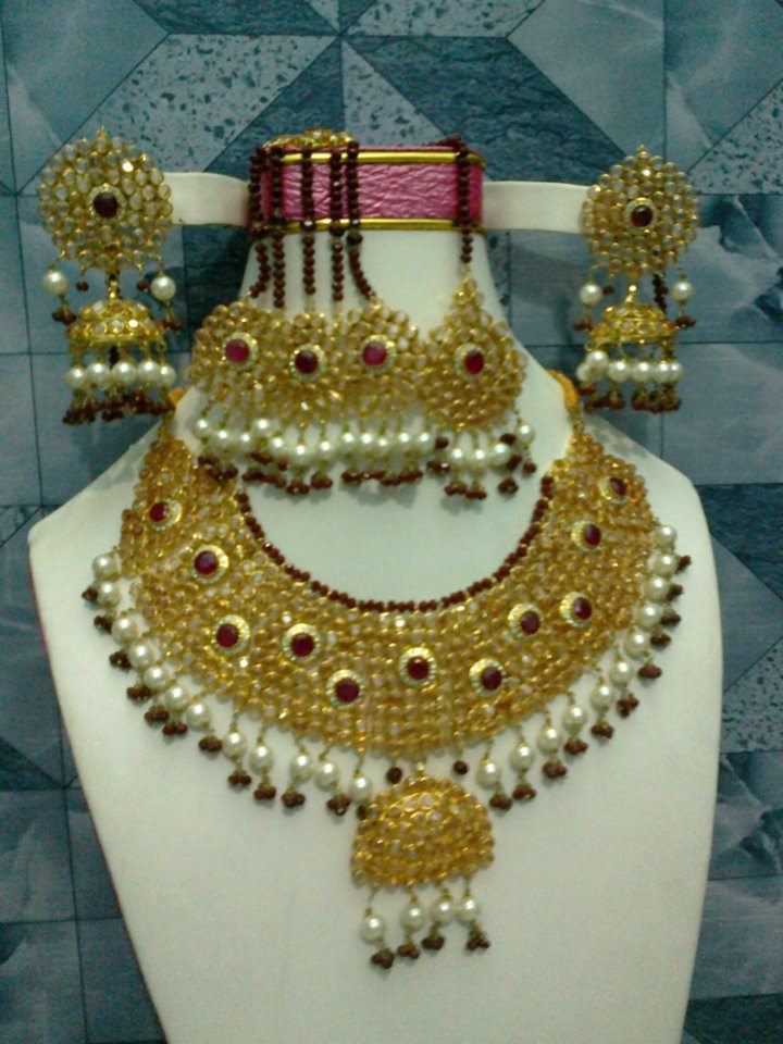 Latest Pakistani Bridal Jewellery Sets