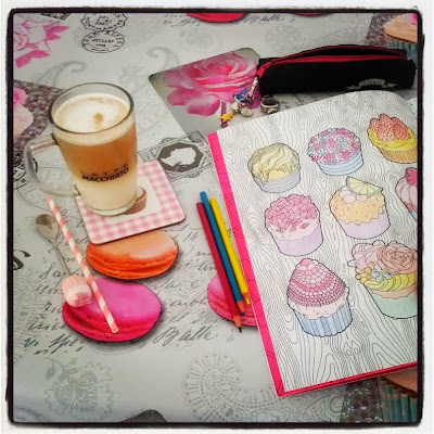 Coloriage anti stress pour adultes Cupcakes 