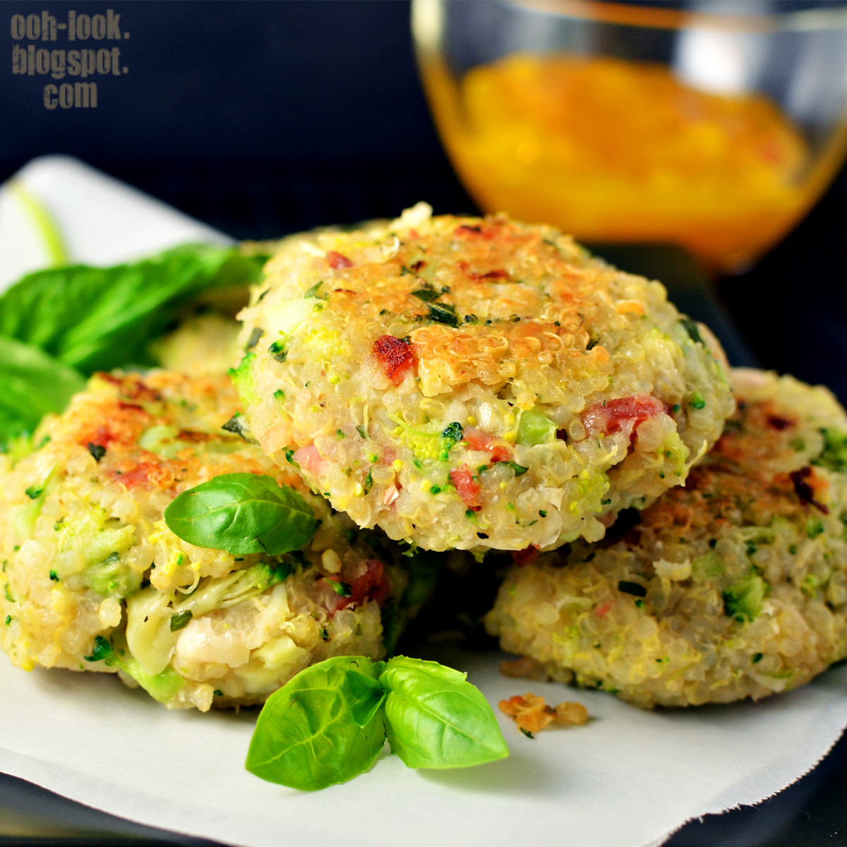 Ooh, Look... Bacon broccoli beans and quinoa (fritters)
