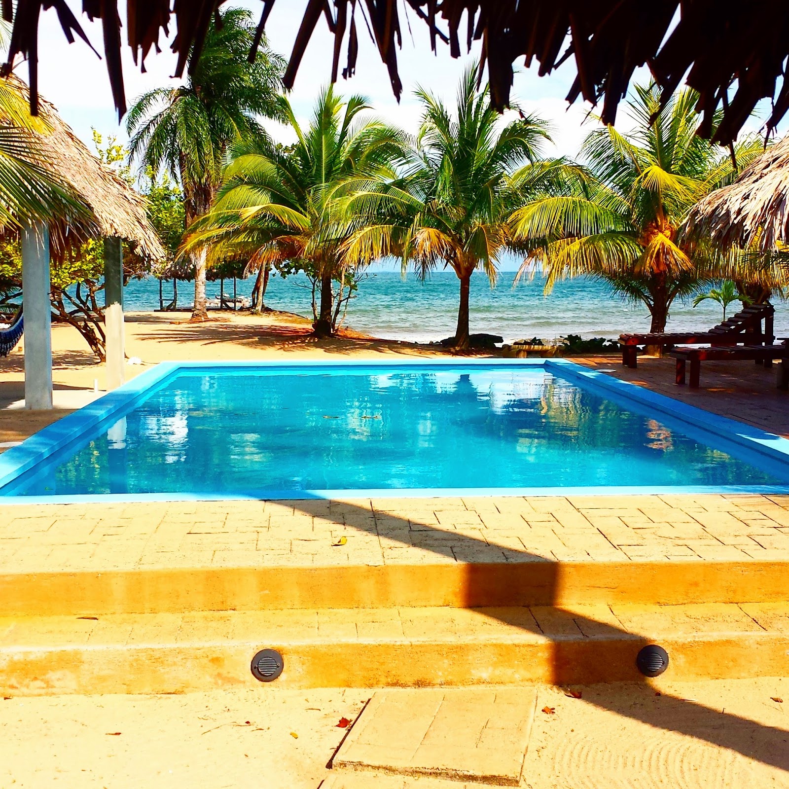 Remax Vip Belize: Light House Resort Pool