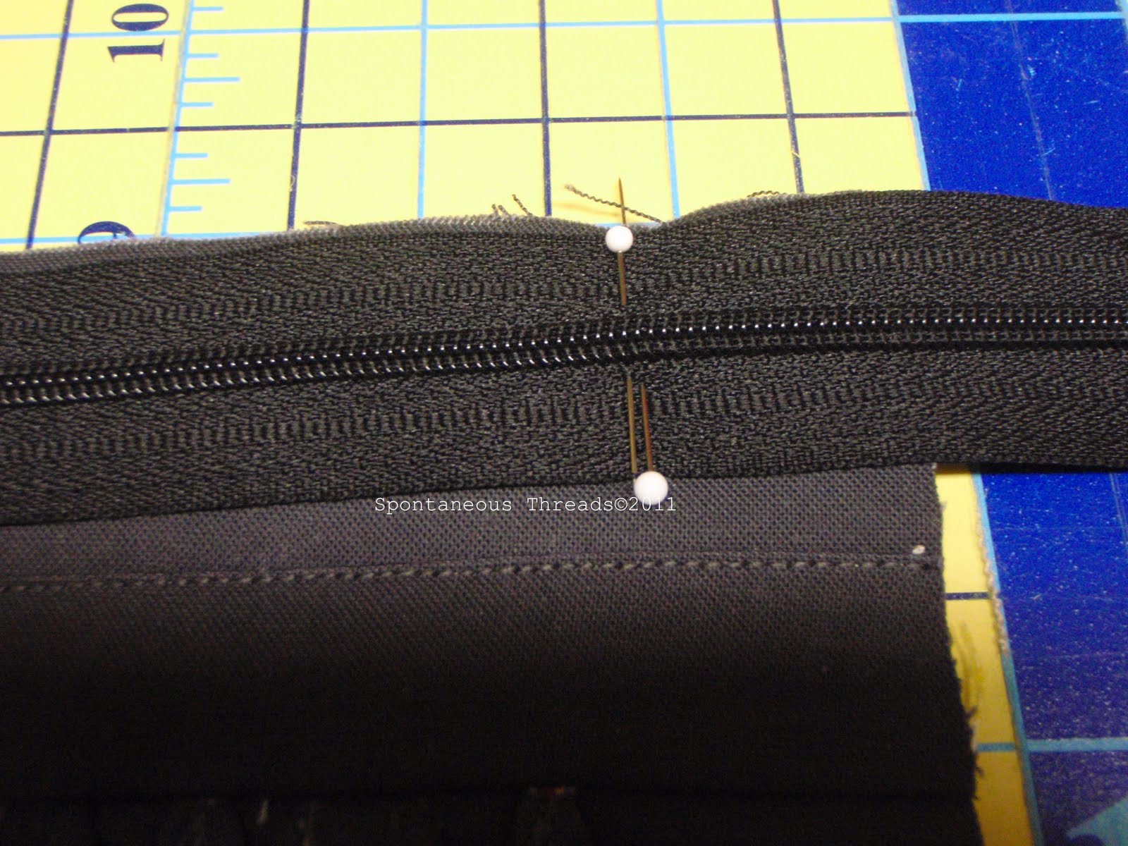 Spontaneous Threads Take me out, PLEASE! (A tutorial not a plea for