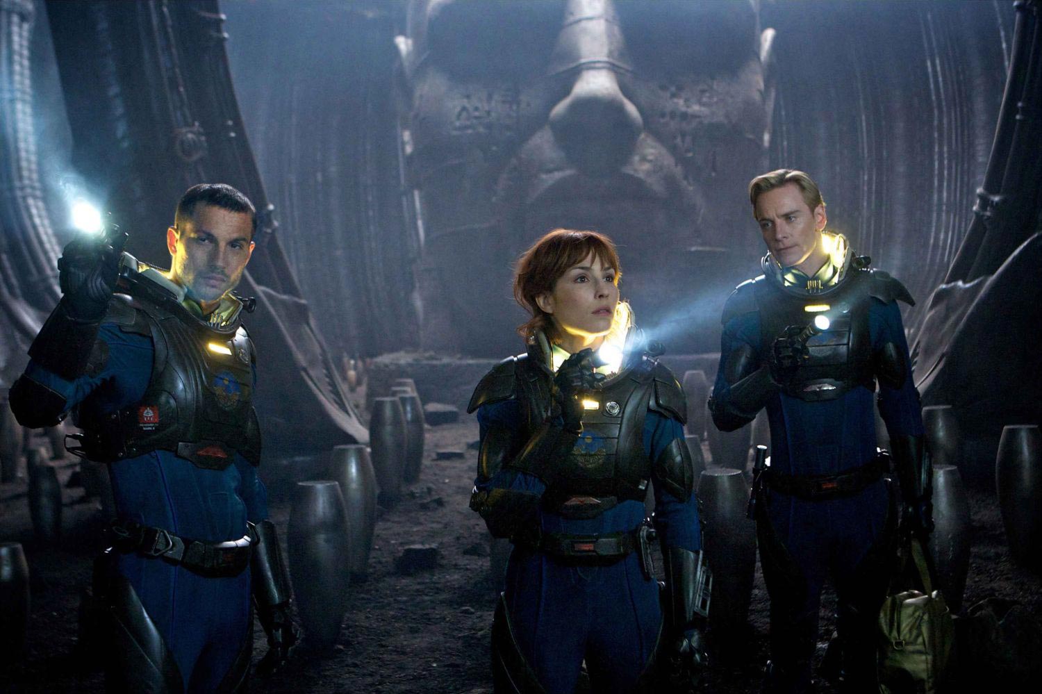 http://2.bp.blogspot.com/-YU-oVfLNIuM/T7McrHJCouI/AAAAAAAAQeE/rpkRLRUYmFI/s1600/Prometheus_movie_exploring-cave.jpg