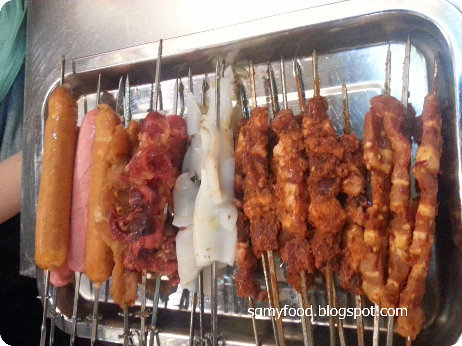 SGMY Foods 刘大妈烧烤吧 Liu Da Ma Charcoal BBQ Geylang, Singapore.