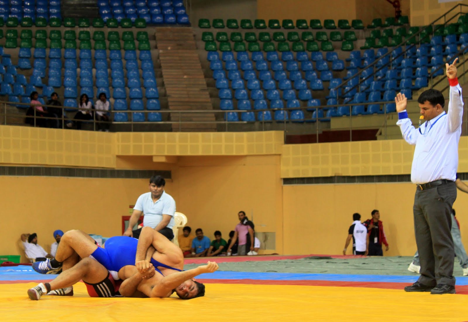 KUSHTI कुश्ती Traditional Indian Wrestling 60th All India Police