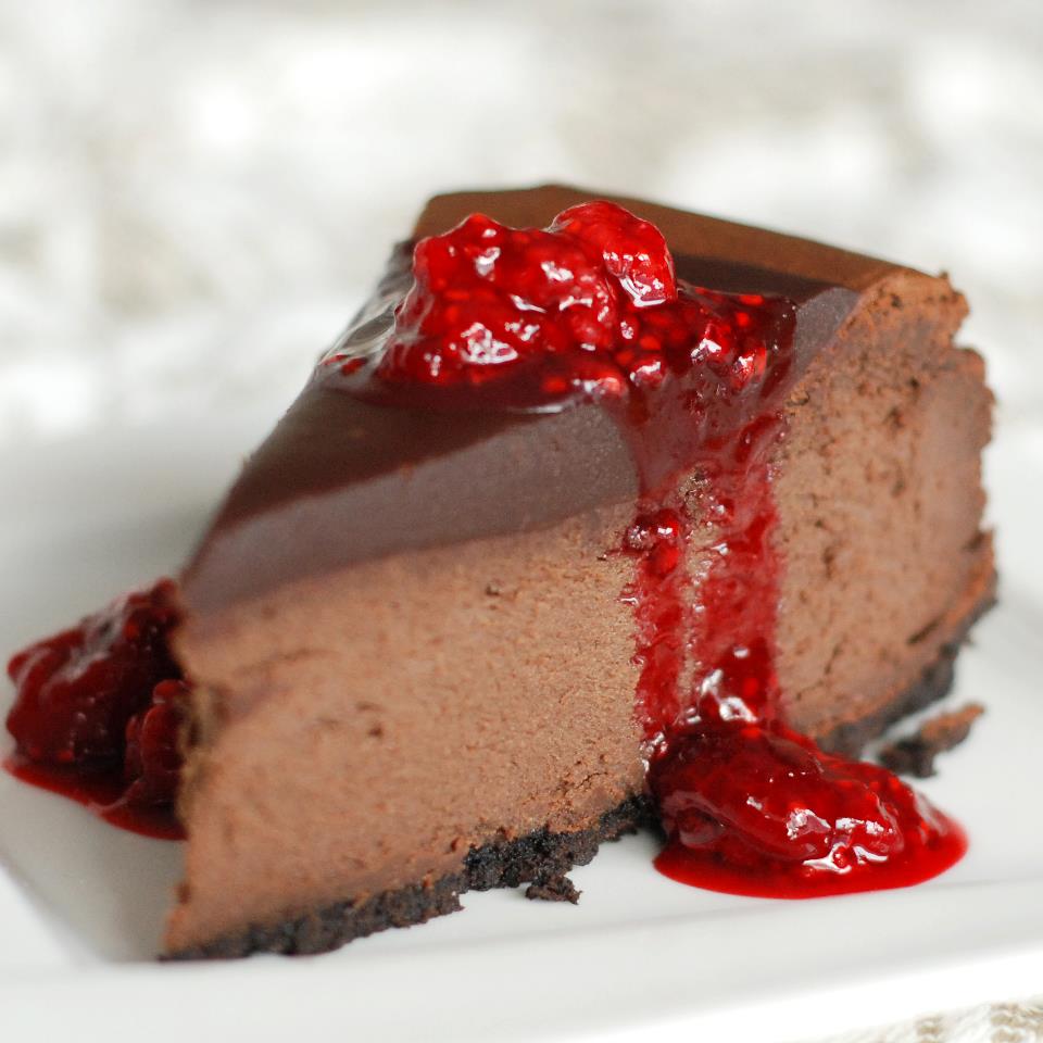Vegan Raspberry Almond Cake Vegan Raspberry Almond Cake