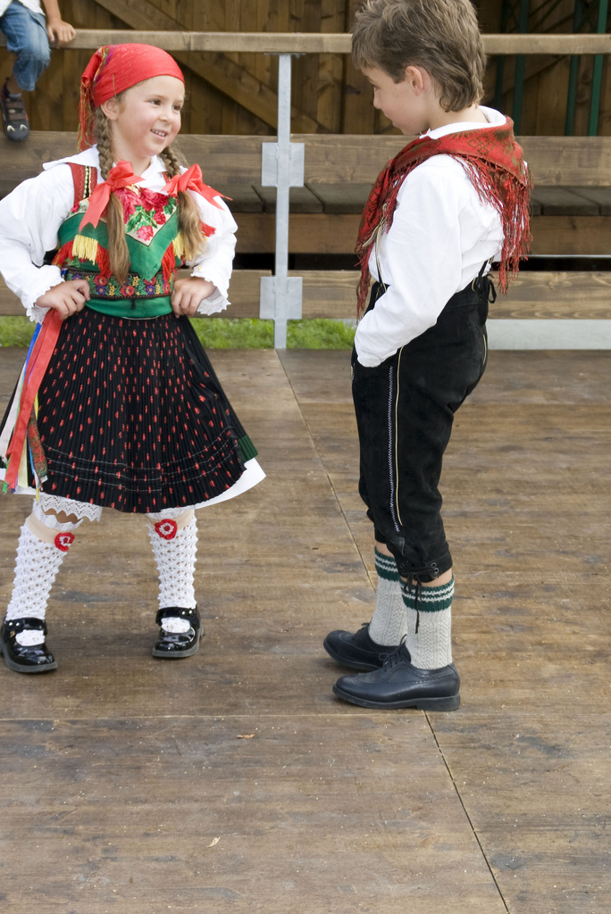 FolkCostume&Embroidery: Slovenian / Austrian Costume of Ziljska Dolina